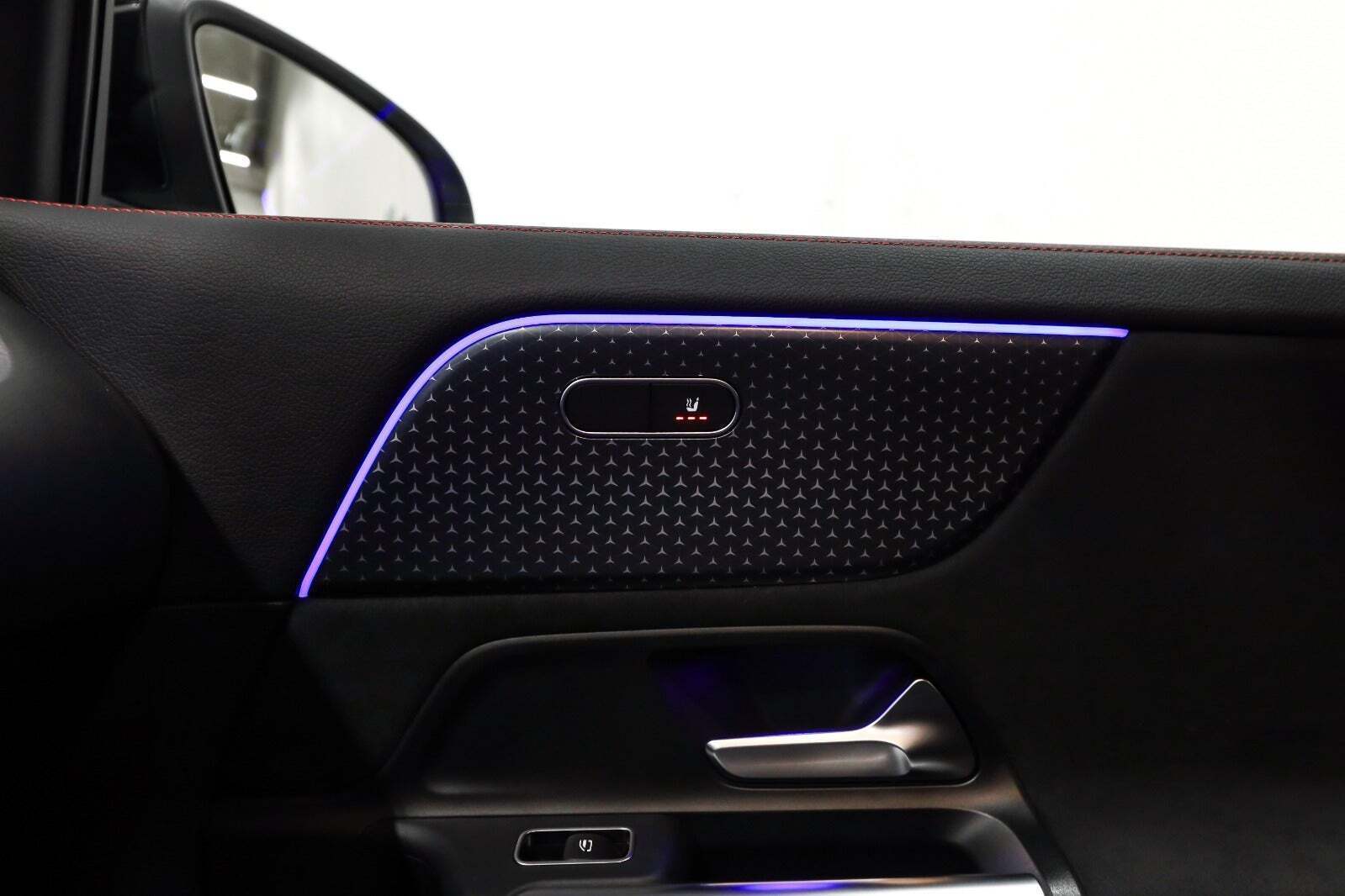 Sort Mercedes EQA250+ fra 2024