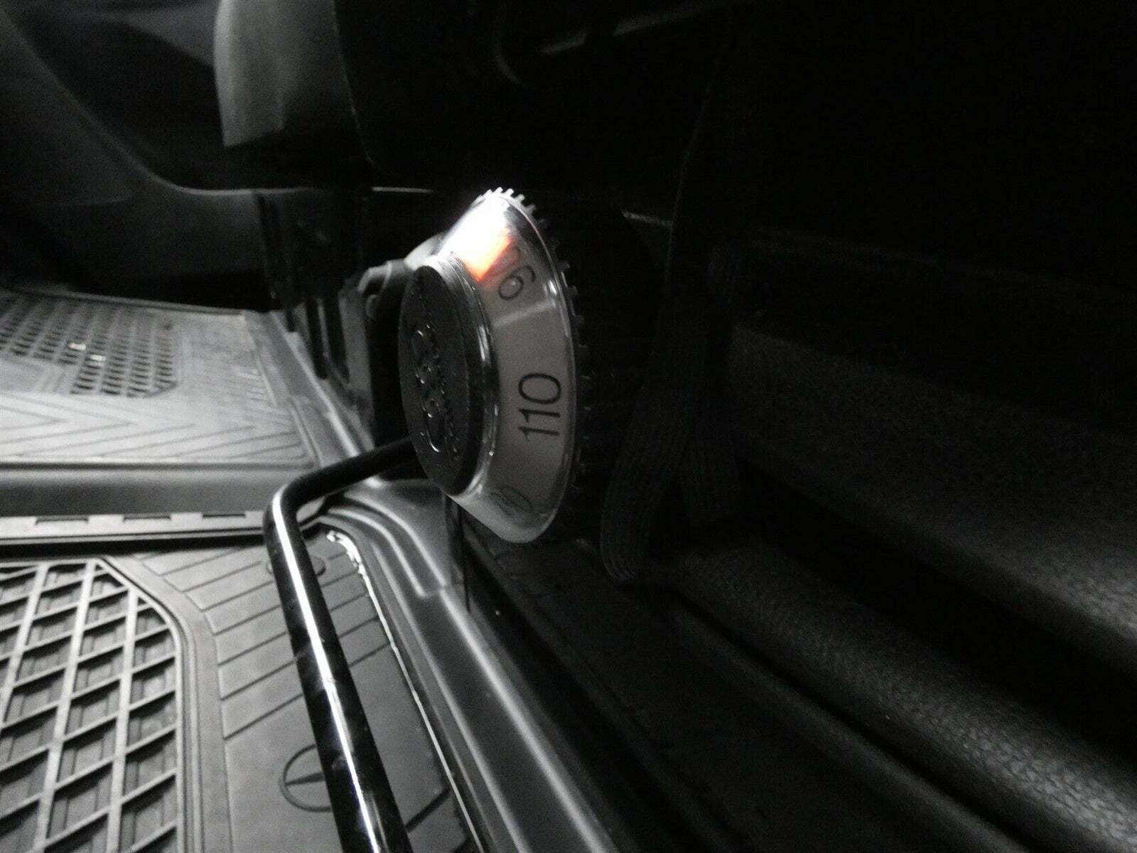 Sort Mercedes Sprinter 317 fra 2022