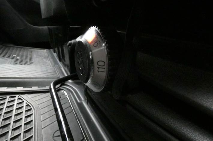 Sort Mercedes Sprinter 317 fra 2022