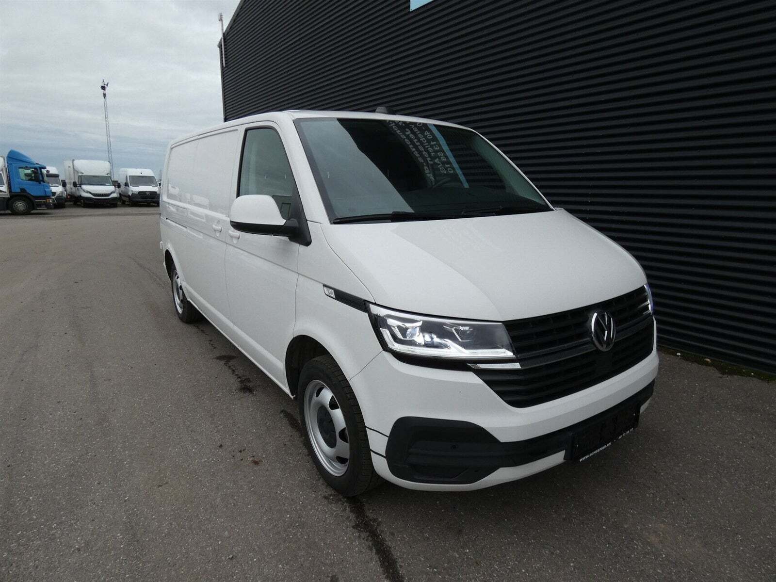VW Transporter 2,0 TDi 204 Kassevogn DSG lang