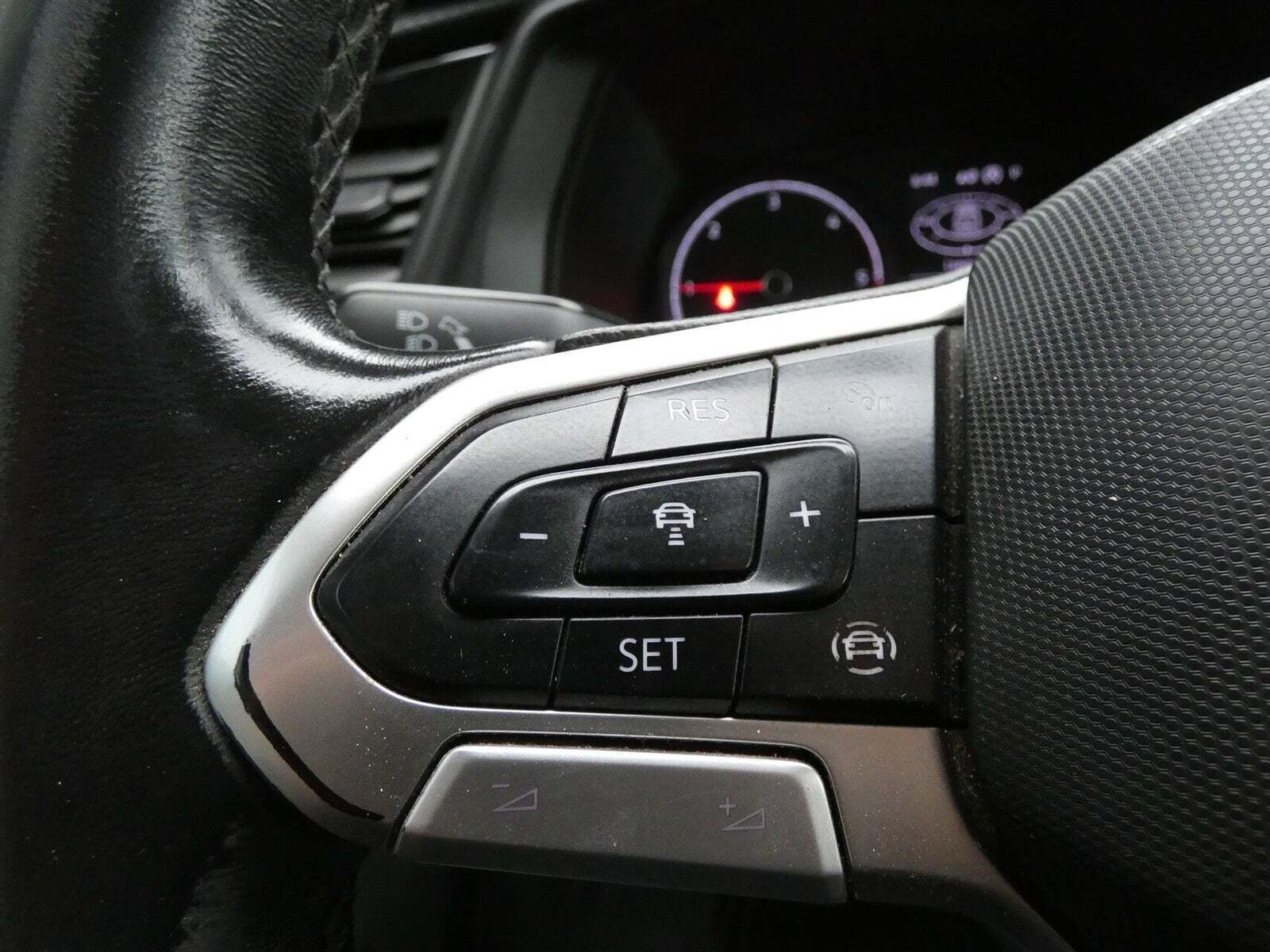 Hvid VW Transporter fra 2021