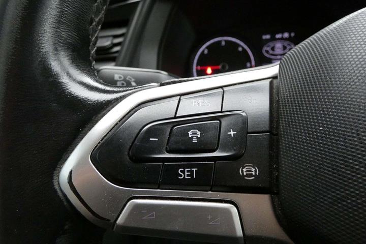 Hvid VW Transporter fra 2021