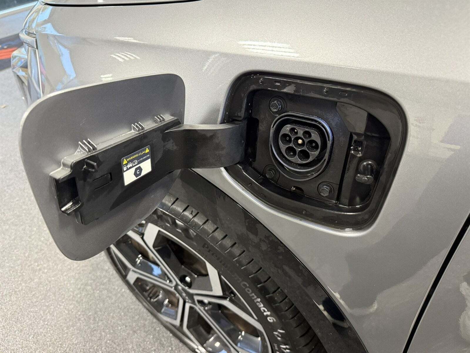 Sølv Kia Niro fra 2023