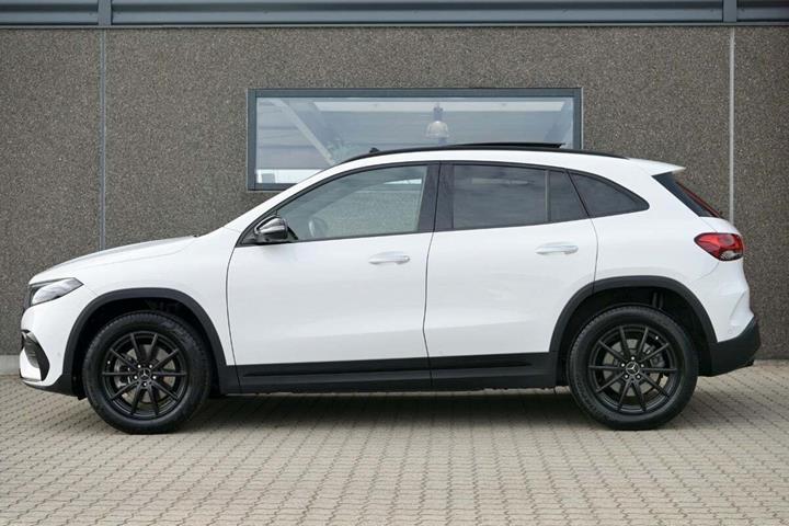 Hvid Mercedes EQA250 fra 2023