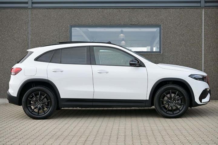 Hvid Mercedes EQA250 fra 2023