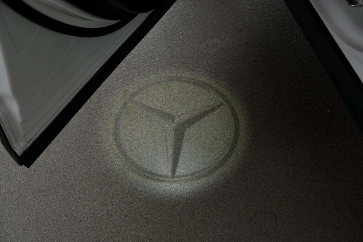 Hvid Mercedes EQA250 fra 2023