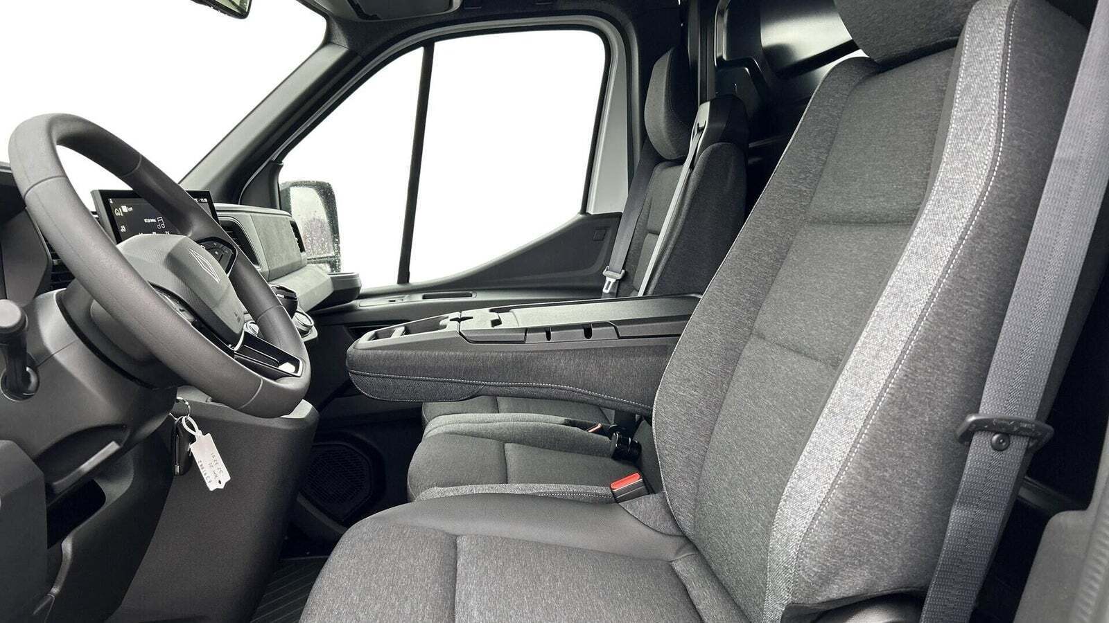 Hvid Renault Master V T35 fra 2025