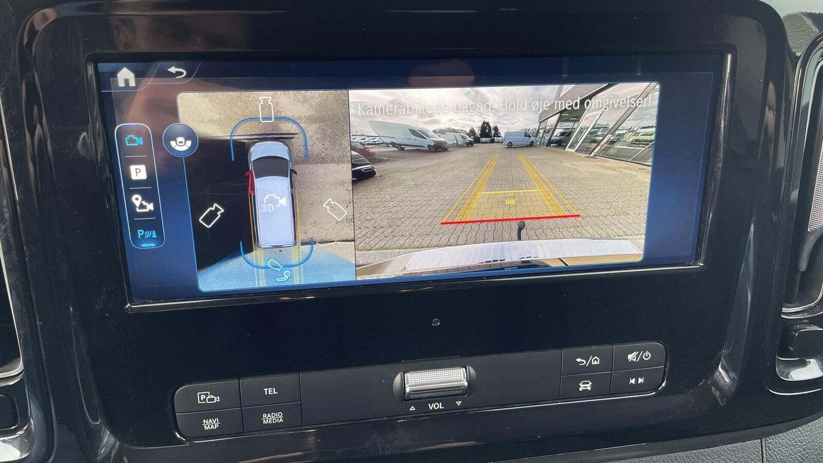 Gul Mercedes Vito 119 fra 2024