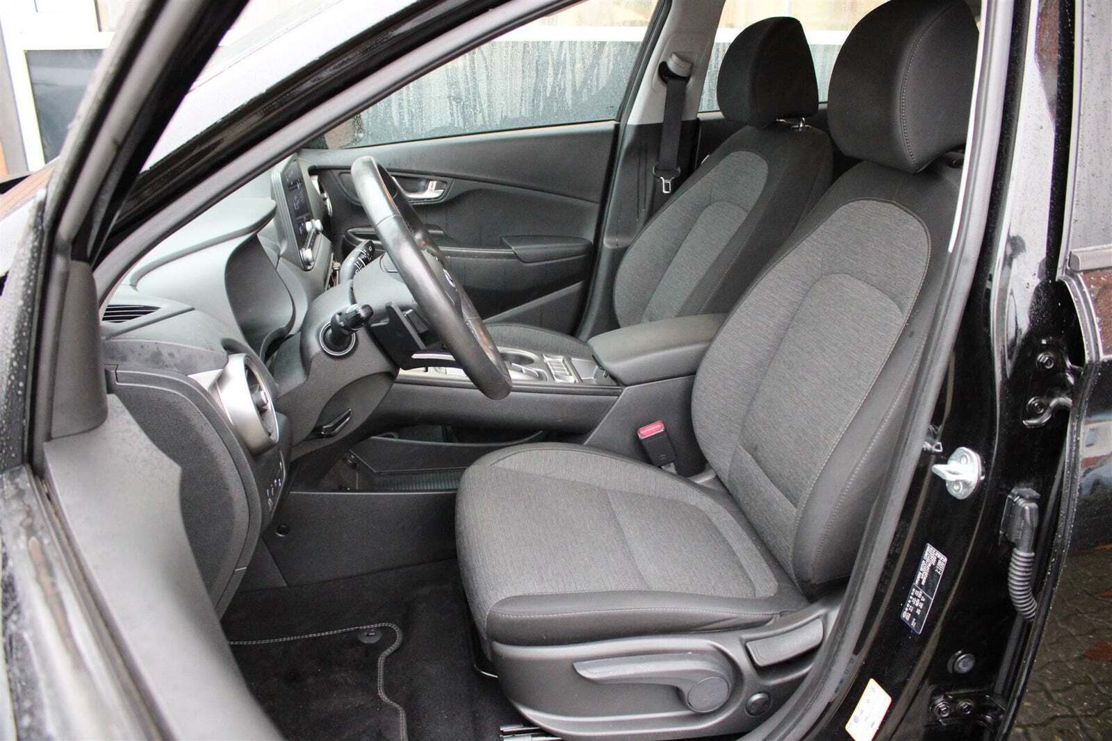 Hyundai Kona 39 EV Essential