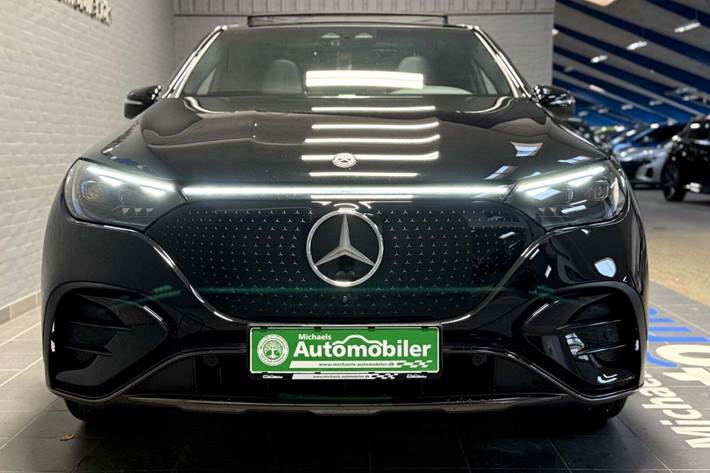 Sort Mercedes EQE350+ SUV fra 2023
