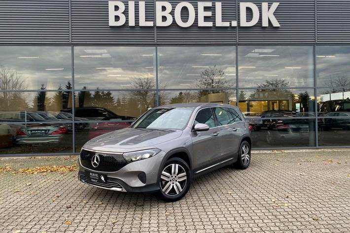 Grå Mercedes EQB250+ fra 2024 set udefra