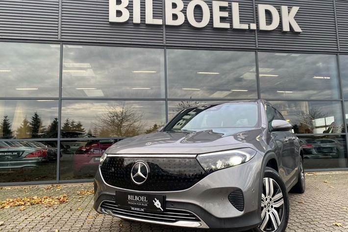 Grå Mercedes EQB250+ fra 2024