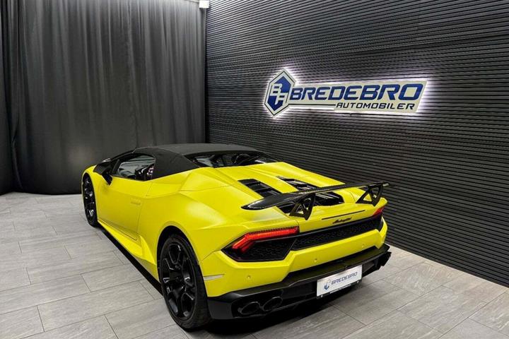 Gul Lamborghini Huracan fra 2017