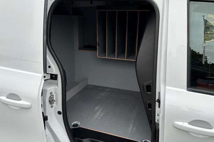 Hvid Mercedes Citan 110 fra 2022