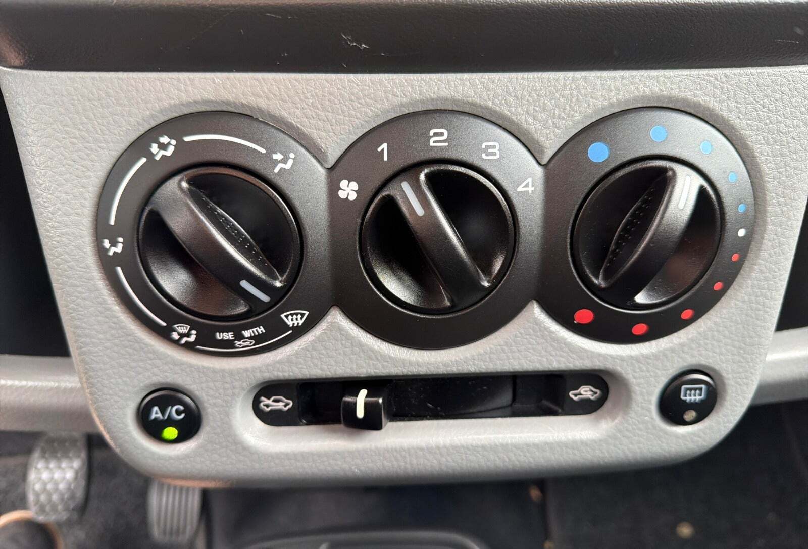 Sølv Suzuki Ignis fra 2005