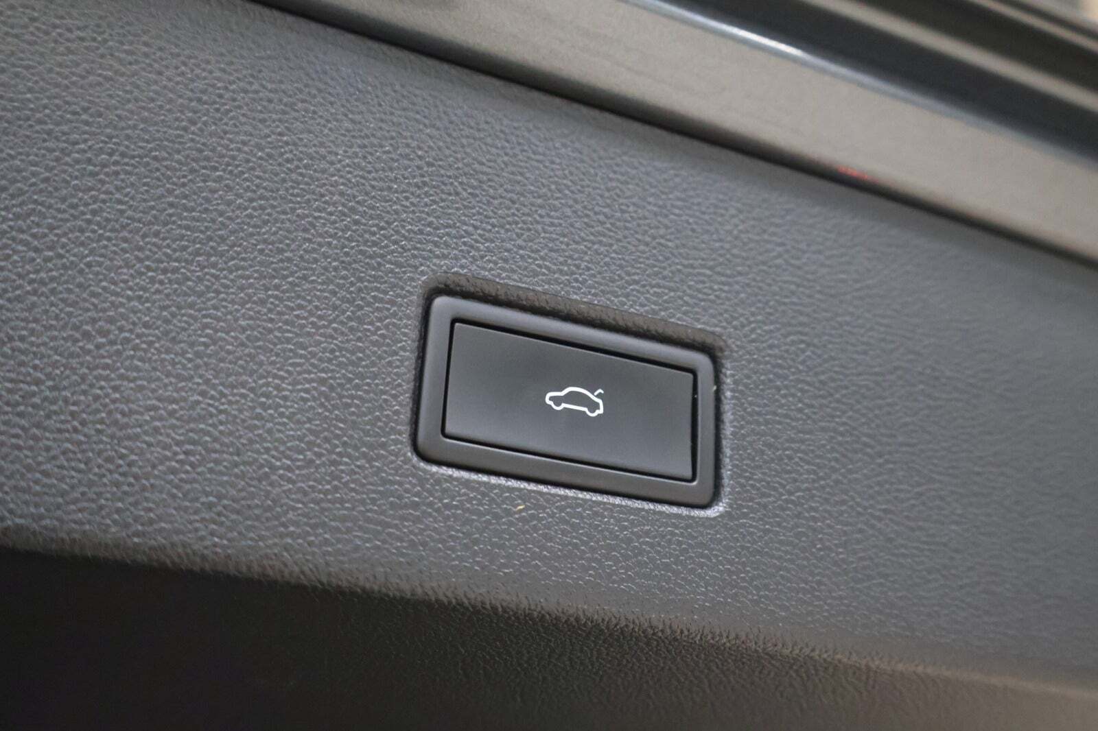 Grå VW T-Roc fra 2021