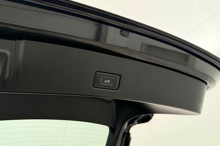 Grå Audi Q4 fra 2022