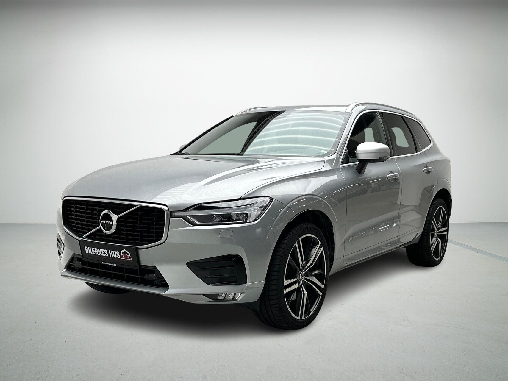 Volvo XC60 2,0 D5 R-design AWD 235HK 5d 8g Aut.