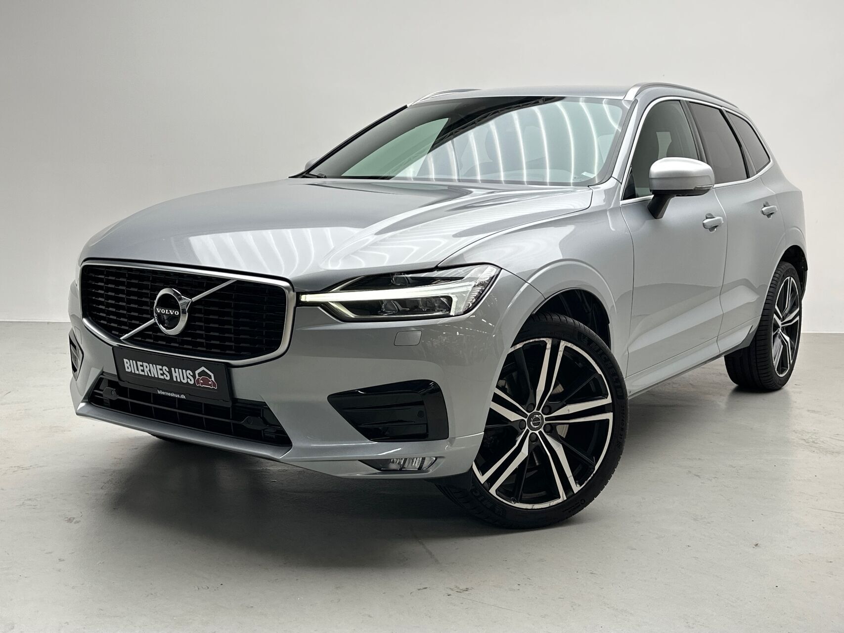 Sølv Volvo XC60 fra 2019