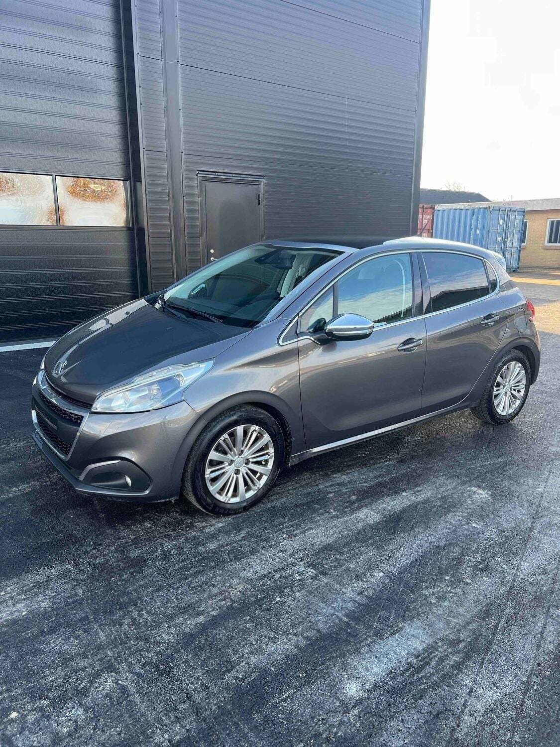 Peugeot 208 1,6 BlueHDi 100 Allure