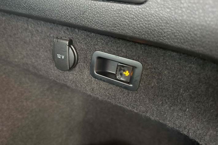 Hvid VW Passat fra 2017