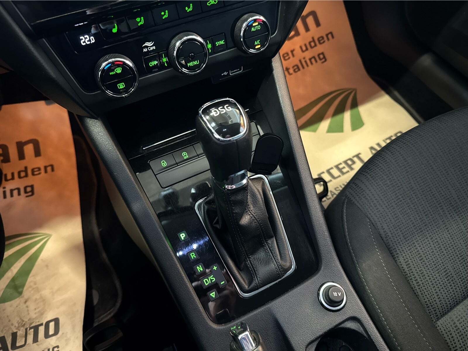 Sort Skoda Octavia fra 2020