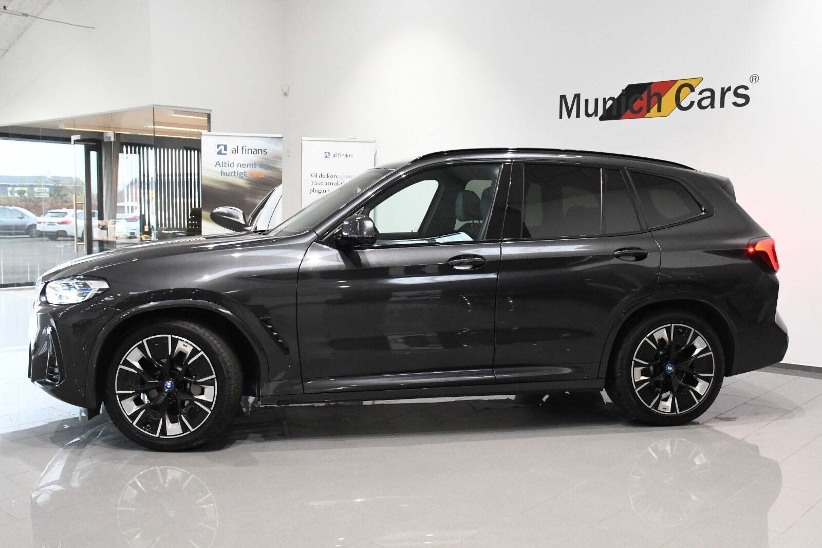 BMW iX3 Charged Plus M-Sport