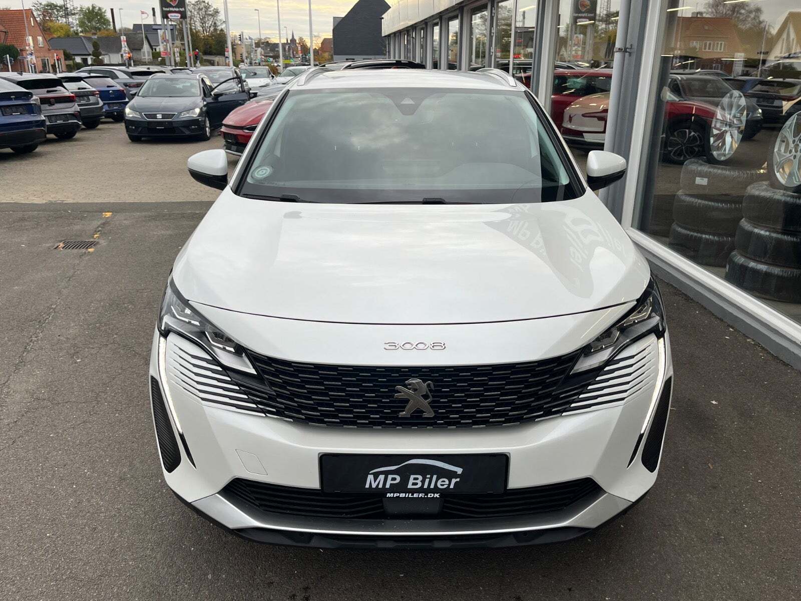 Hvid Peugeot 3008 fra 2021