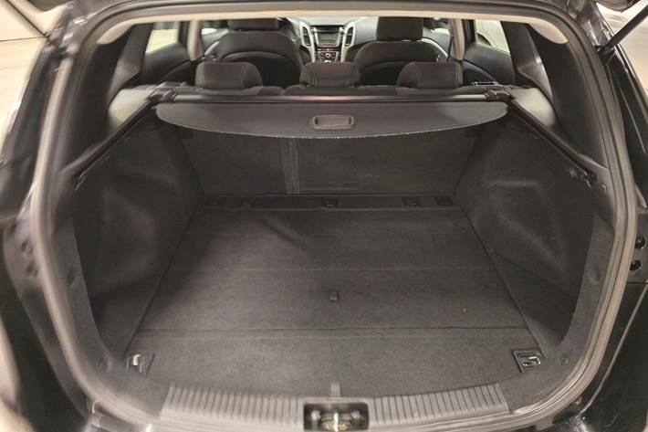 Sort Hyundai i30 fra 2015