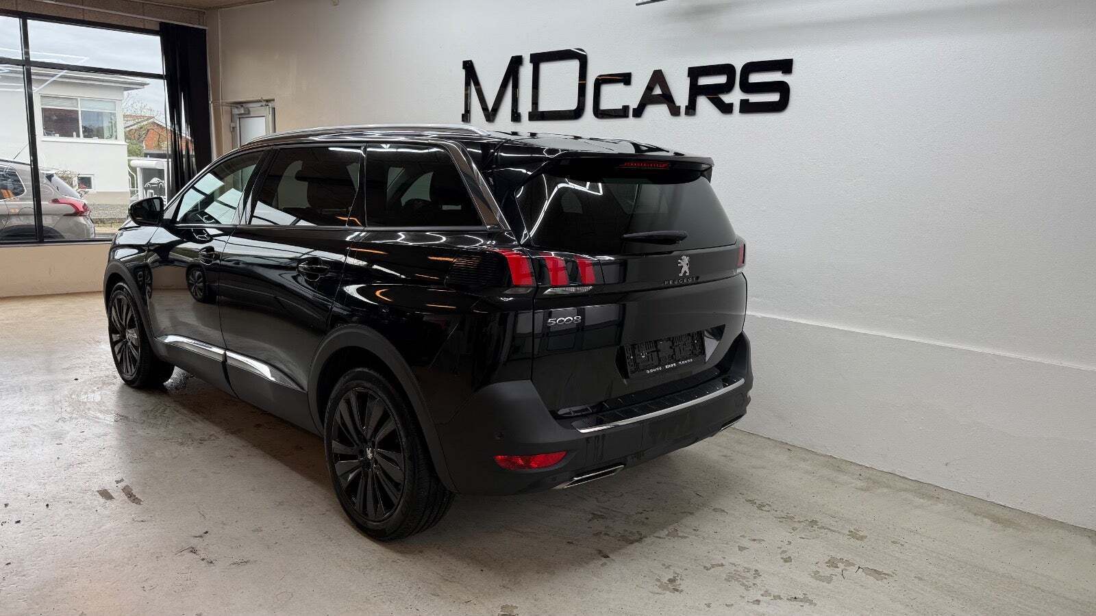 Peugeot 5008 1,2 e-THP 130 Allure 7prs