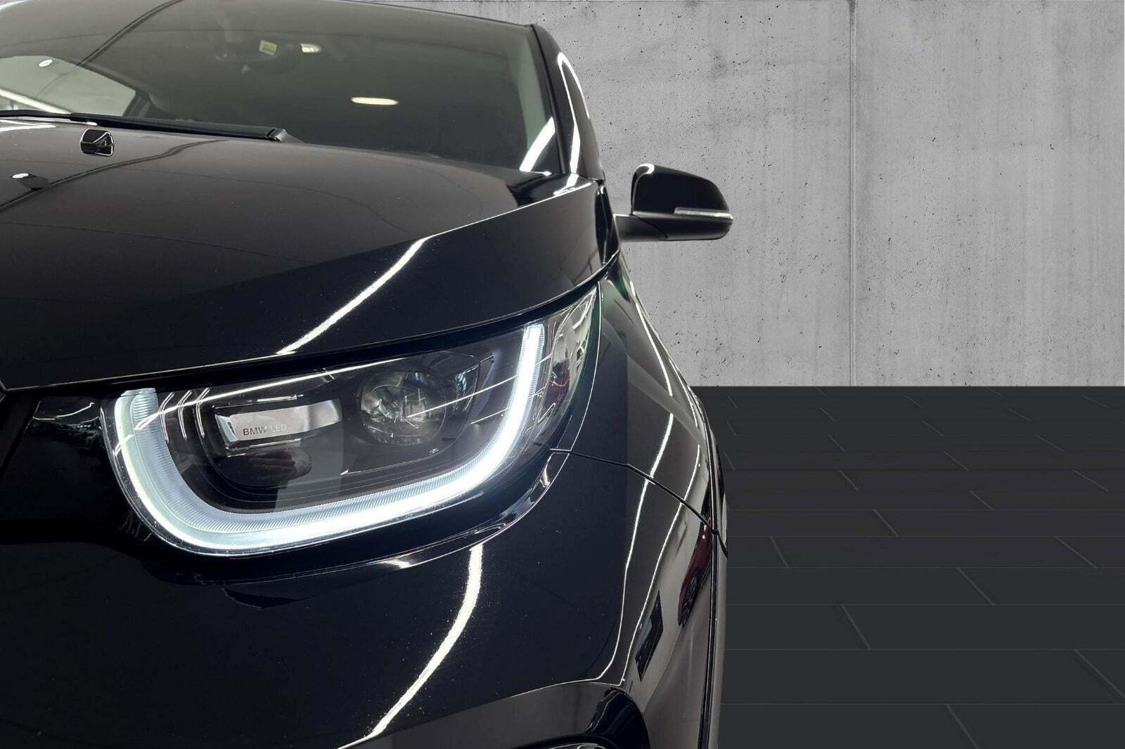 Sort BMW i3s fra 2020