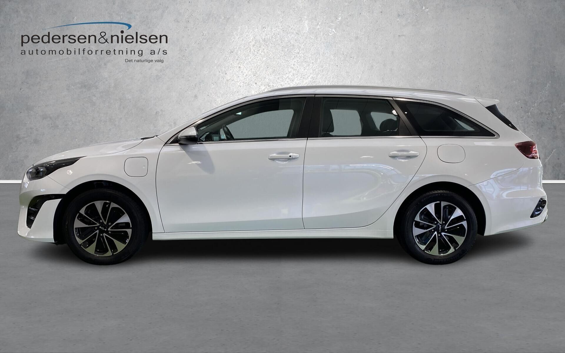 Kia Ceed 1,6 SW GDI PHEV  Plugin-hybrid Prestige DCT 141HK Stc 6g Aut.