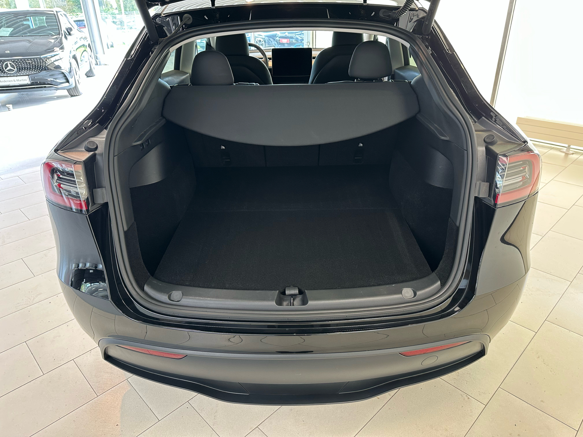 Tesla Model Y EL RWD 299HK 5d Aut.