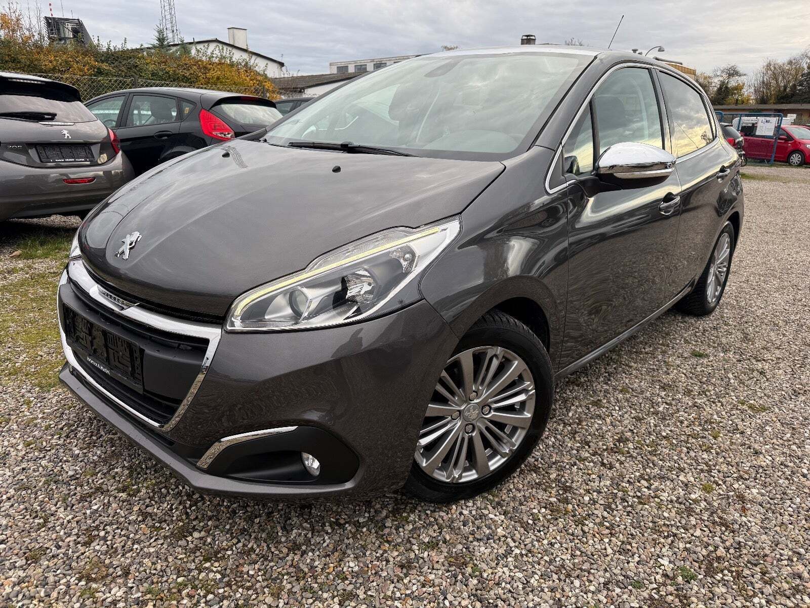 Peugeot 208 1,2 PureTech 82 Signature Sky