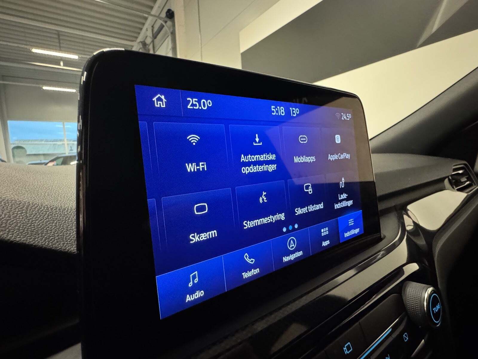 Hvid Ford Kuga fra 2022