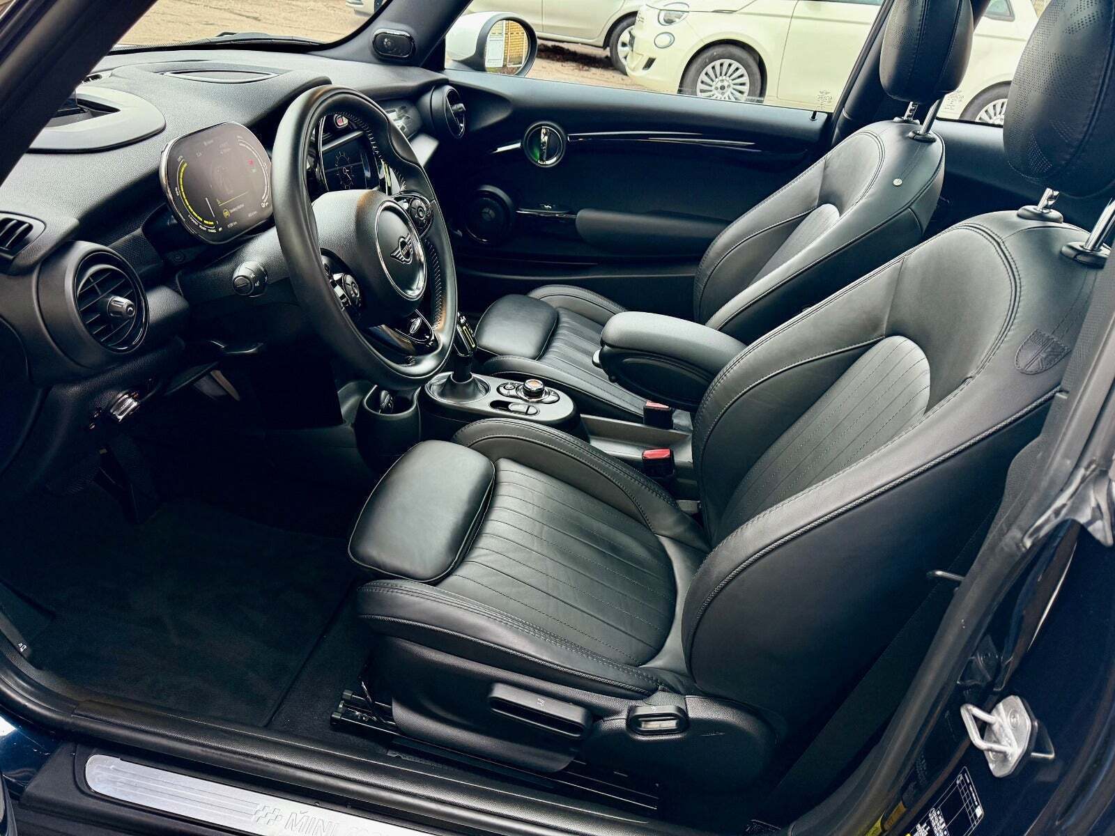 Mini Cooper SE Maximise