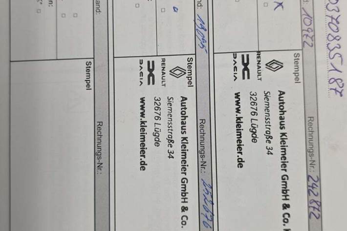 Hvid Renault Megane E-Tech fra 2023 set udefra