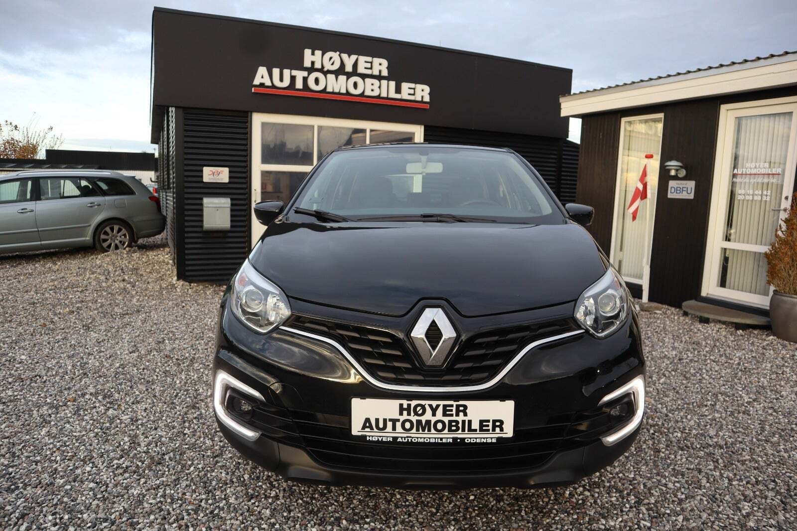 Sort Renault Captur fra 2019