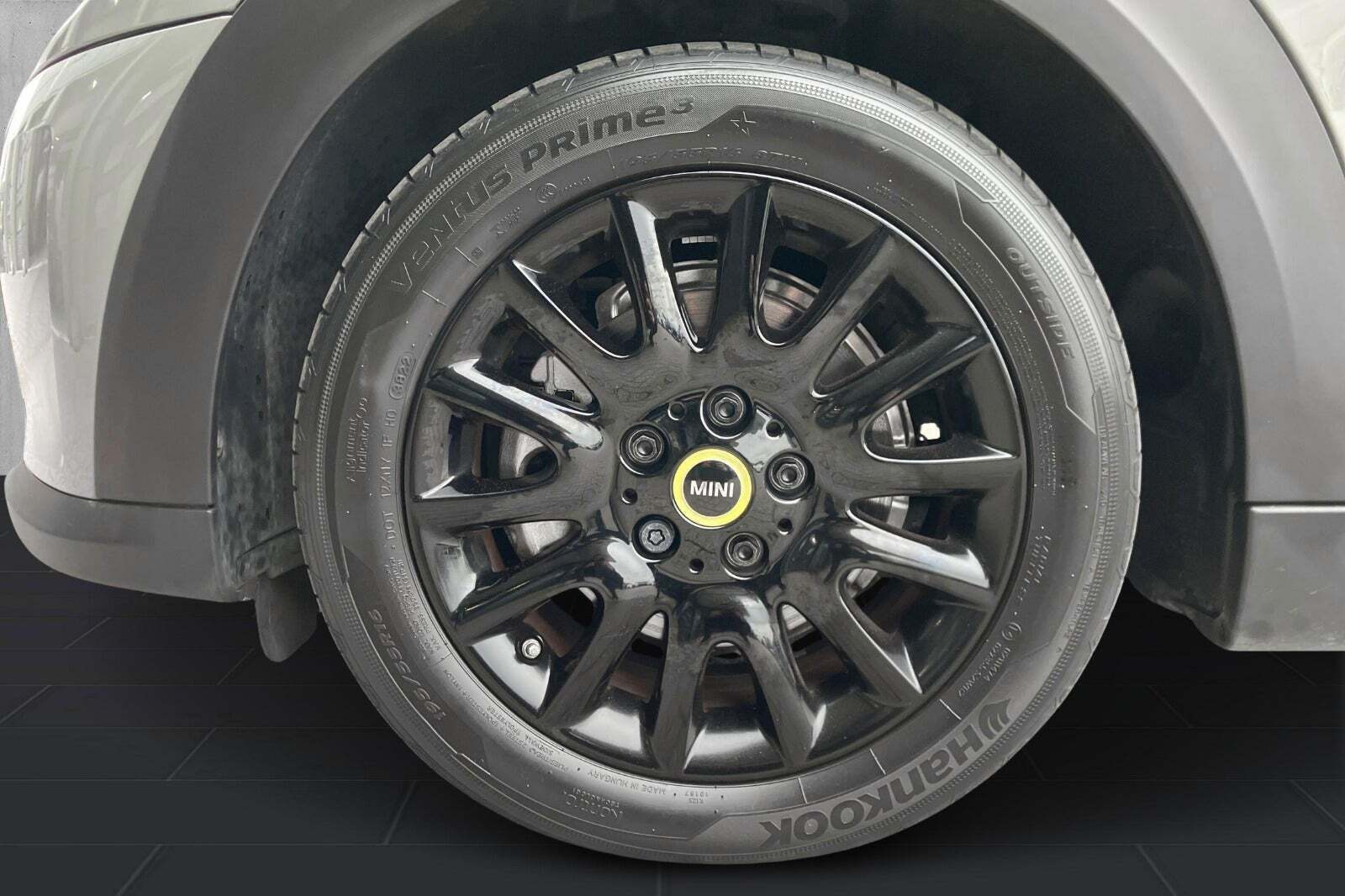 Grå Mini Cooper SE fra 2022