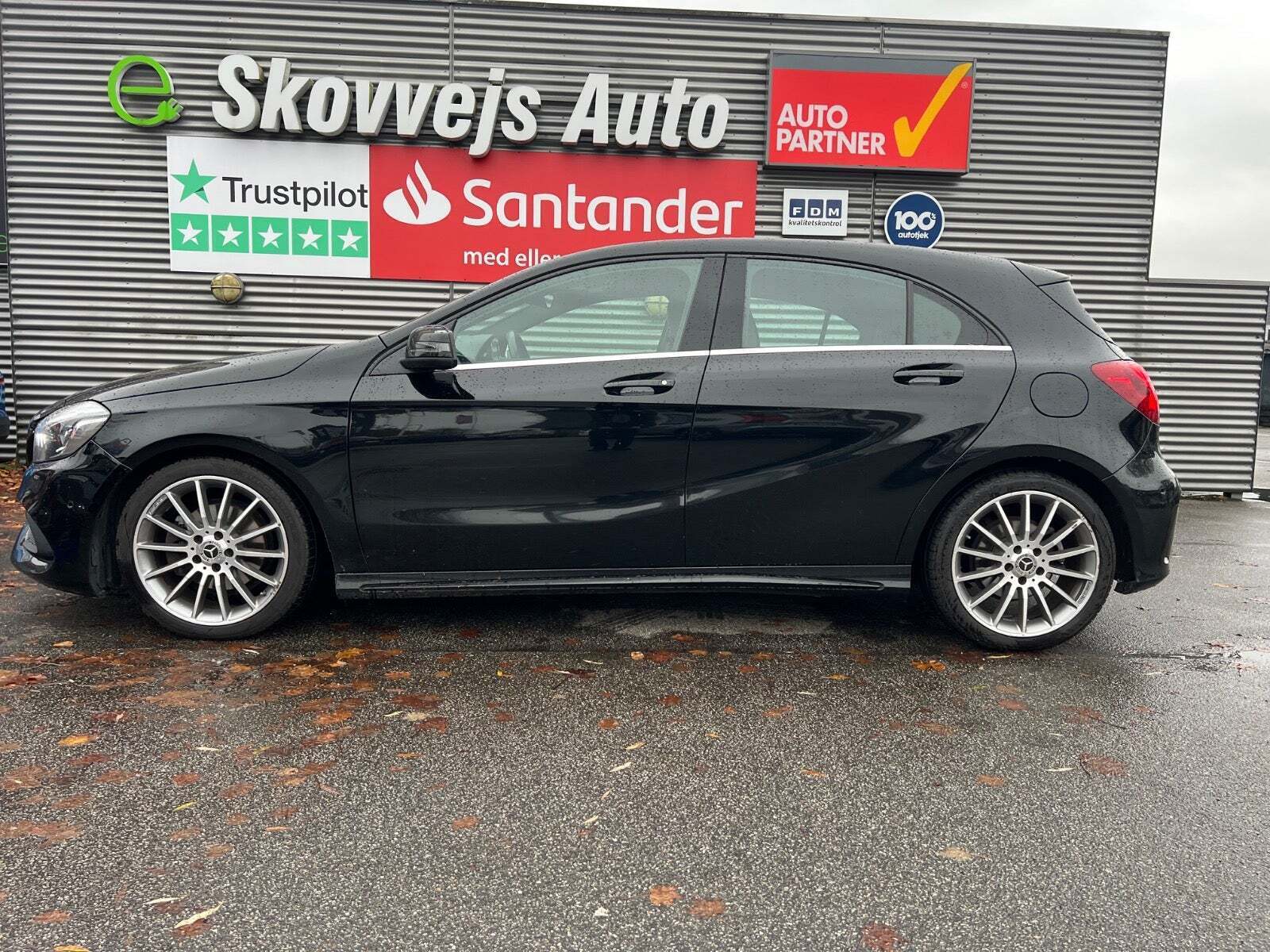 Sort Mercedes A200 fra 2017