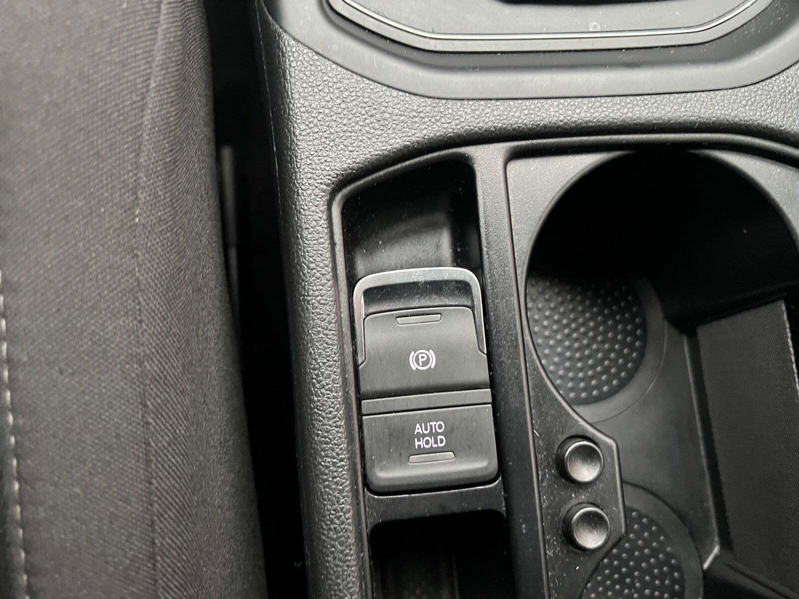 Grå VW Touran fra 2020