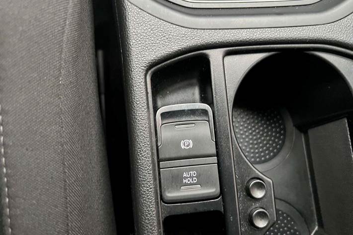 Grå VW Touran fra 2020