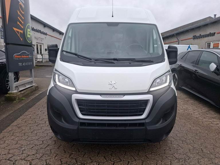 Peugeot Boxer 333 2,2 BlueHDi 165 L3H2 Premium