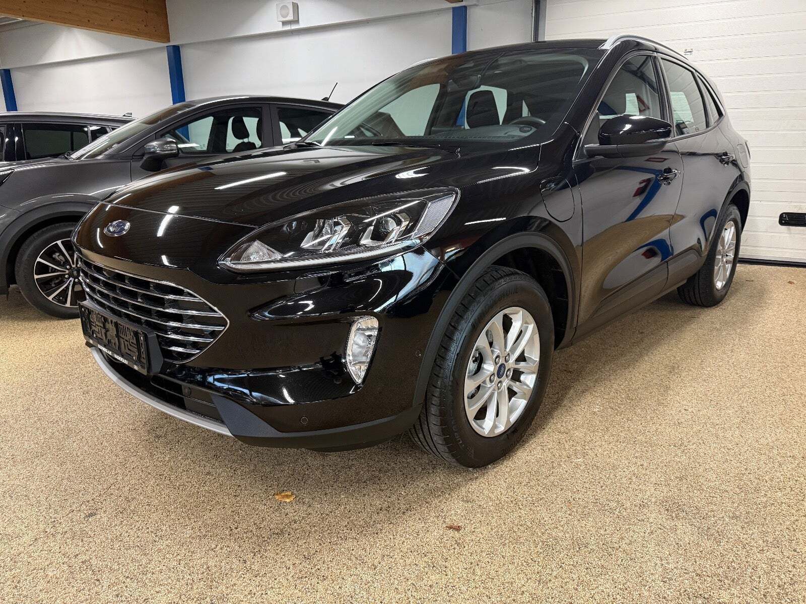 Ford Kuga 2,5 PHEV Titanium CVT