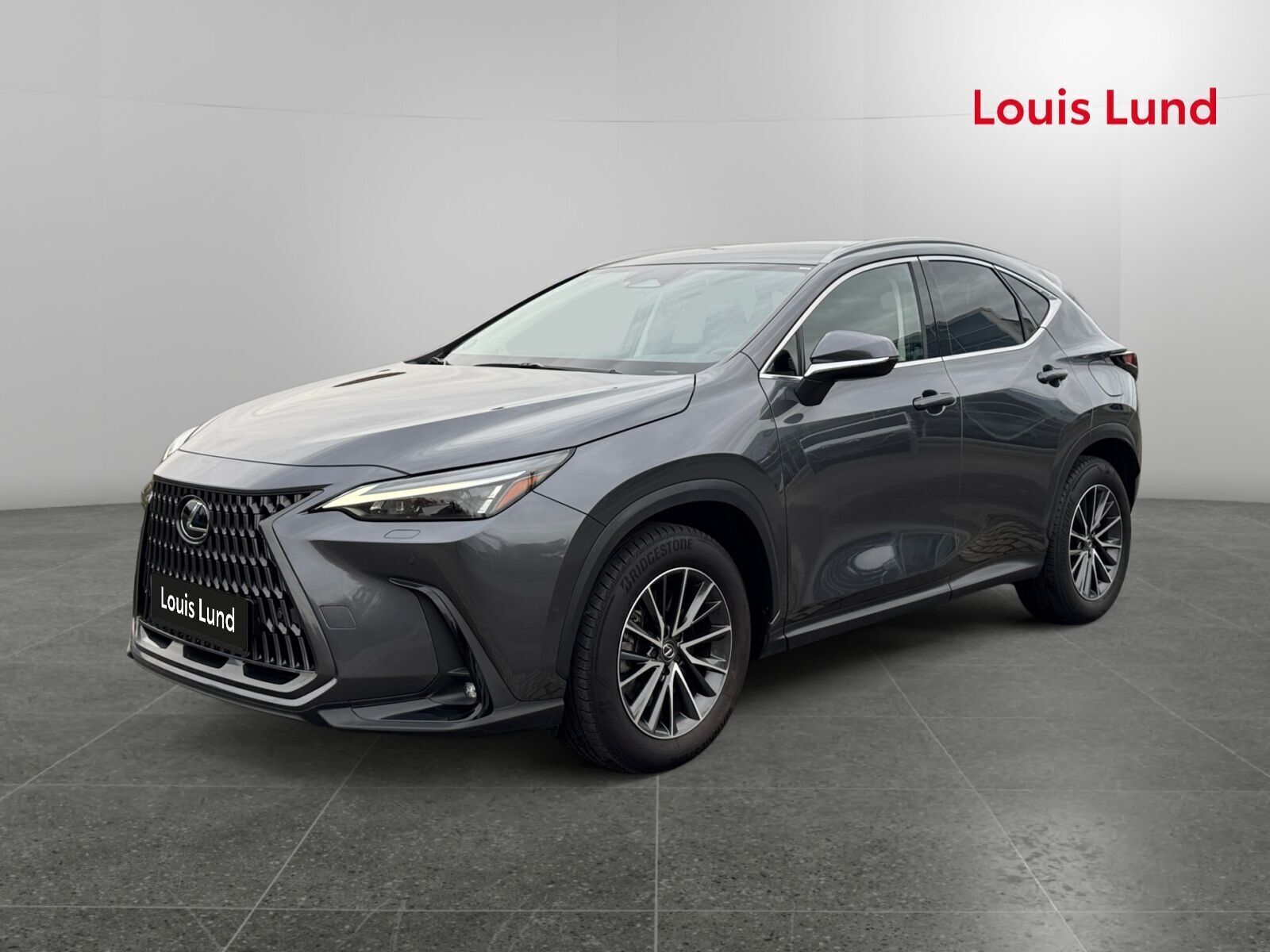Lexus NX 2,5 450h+ Plugin-hybrid Business Plus 4WD 309HK 5d Trinl. Gear