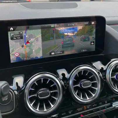Grå Mercedes EQA fra 2021