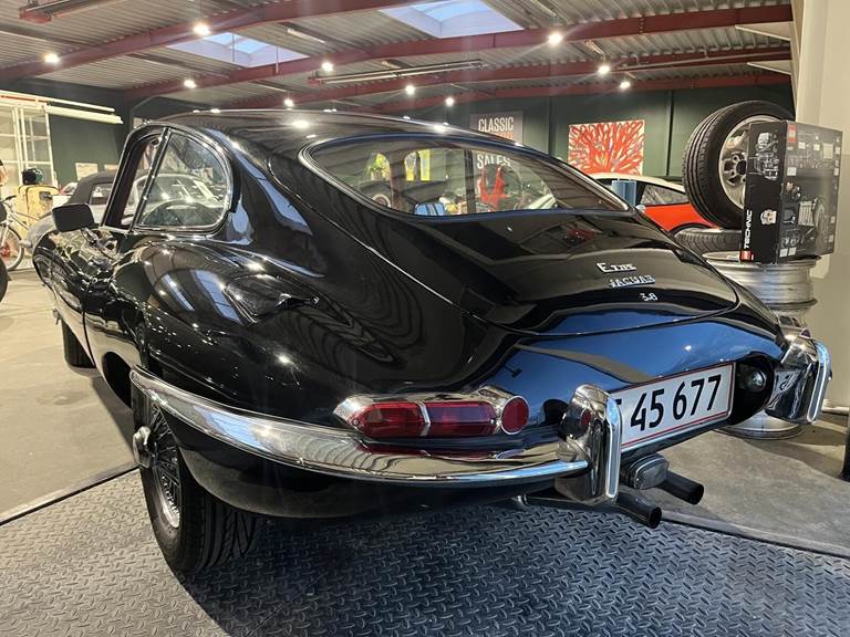 Jaguar E-Type 3,8 S1 265HK 2d
