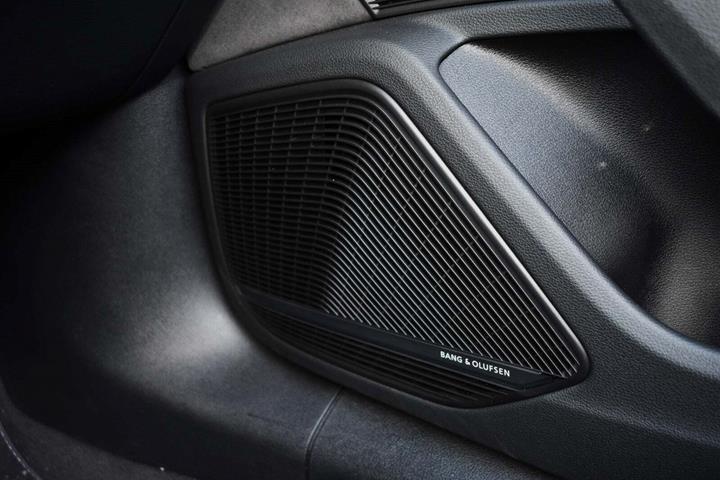 Grå Audi S5 fra 2018