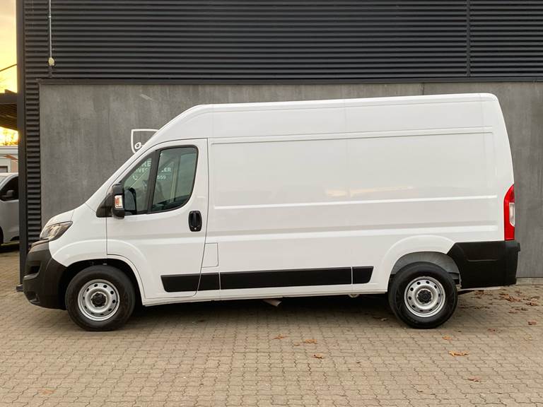 Fiat Ducato 2,3 33 L2H2 MJT 40 års Edition 140HK Van 9g Aut.