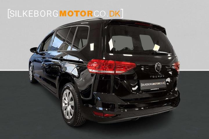 Sort VW Touran fra 2022